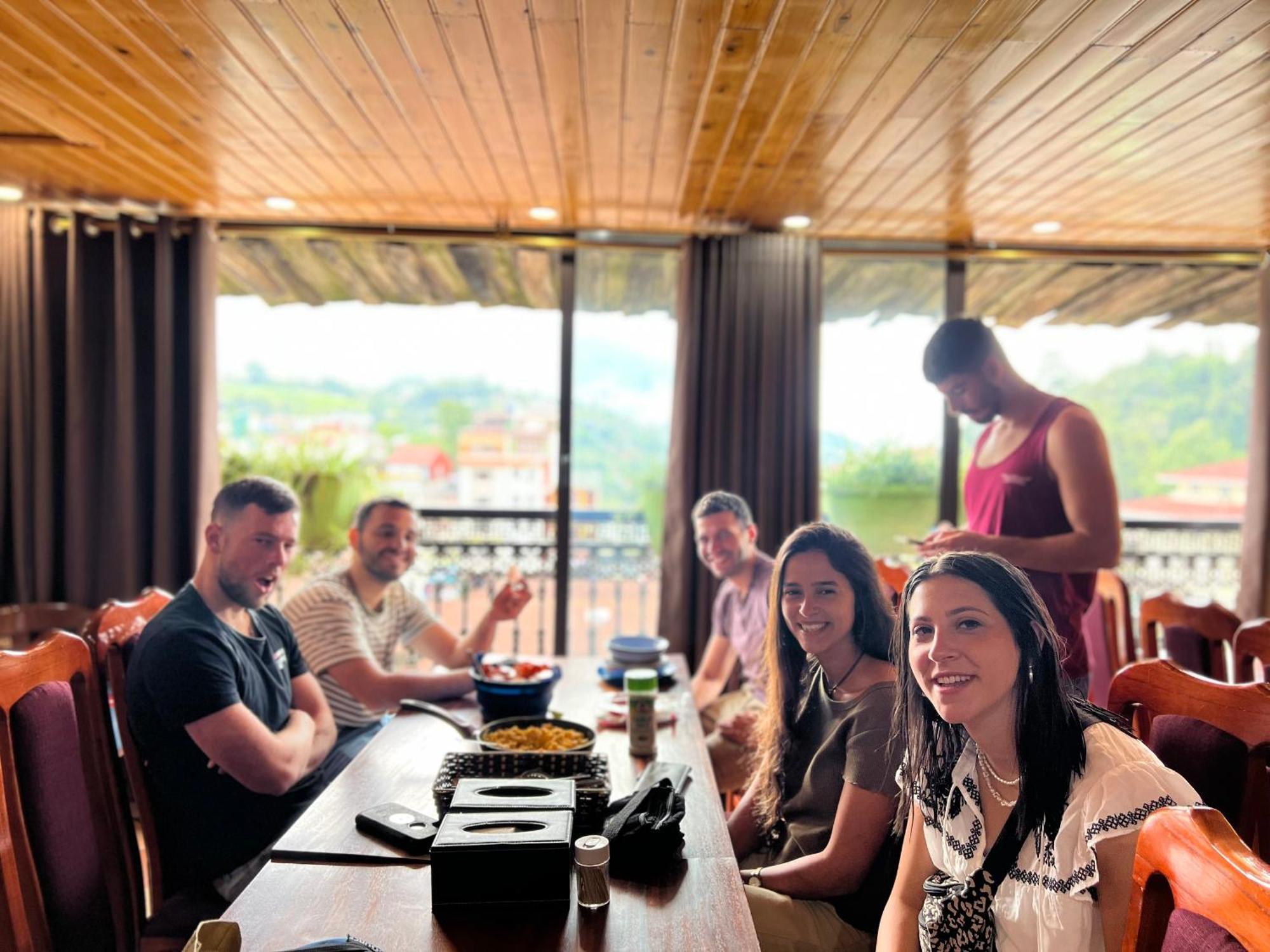 Sapa Full House Hotel 外观 照片